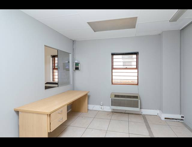250M² BUSINESS CENTRE TO LET IN FERNDALE